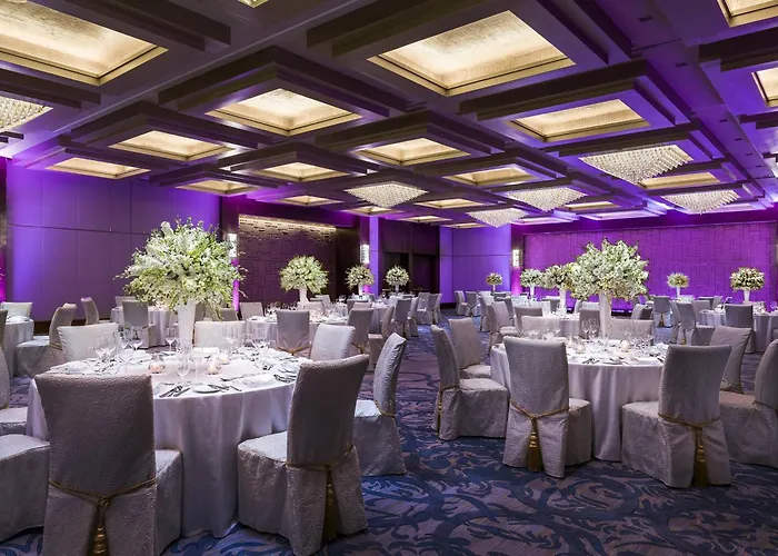 St. Regis 5*